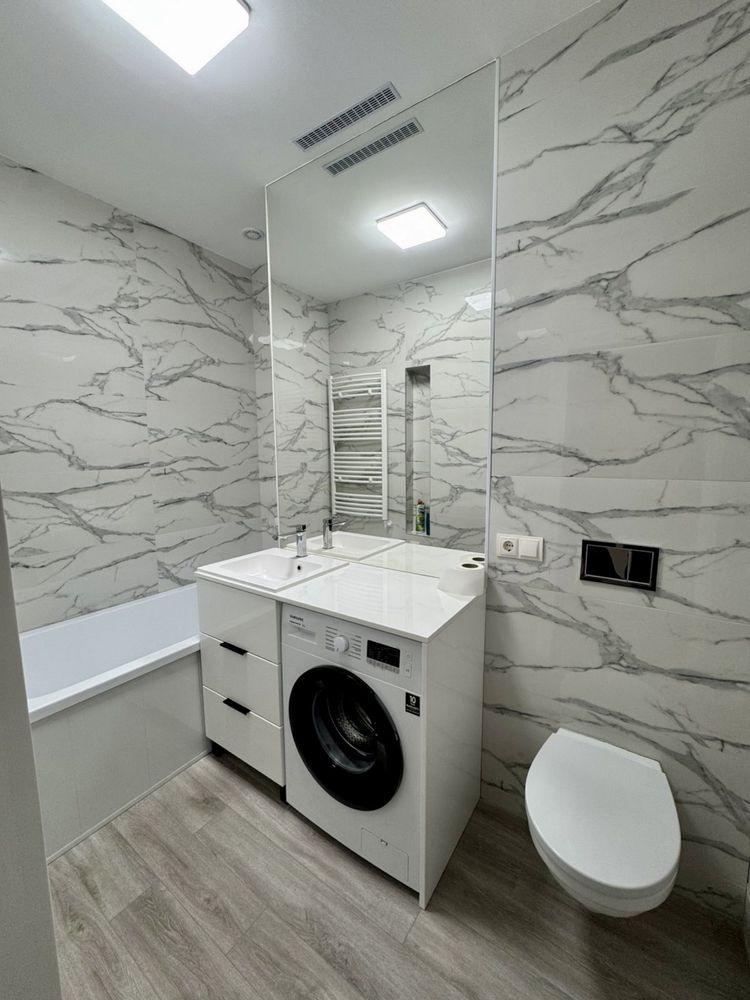2-Room Apartment in Comfort City New District with Designer Renovation
