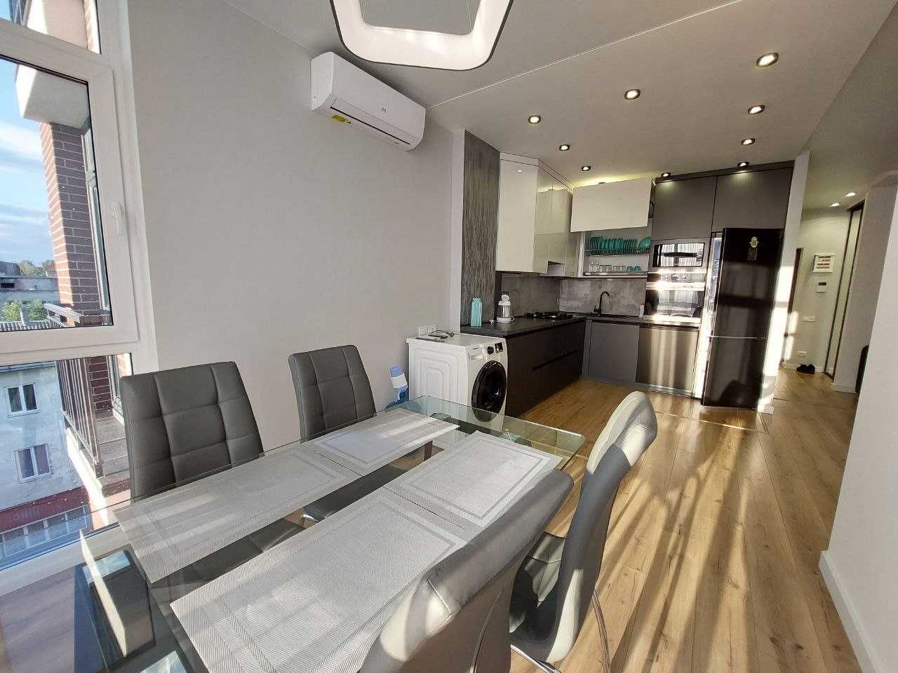 One-bedroom apartment in new building near city center, Shevchenko Street