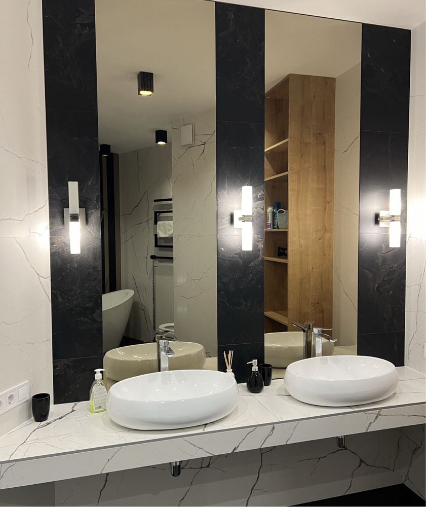 1-Bedroom Apartment on Kamaniyna Street, 44 Pearl Complex