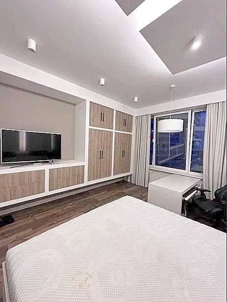 Modern 3-Bedroom Apartment with Sea View