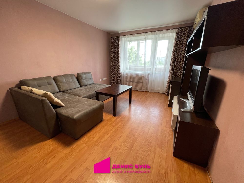 2-Room Apartment on Gagarin Avenue near Dafi Shopping Center