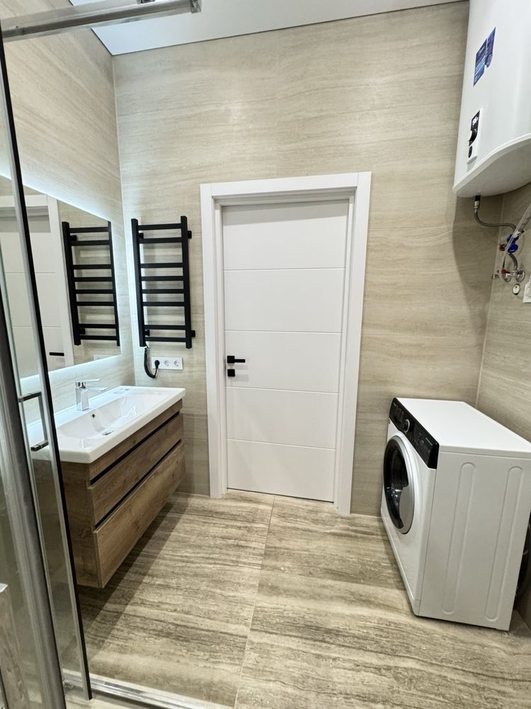 Cozy 1.5-Room Apartment in Uzhhorod City Center with Modern Design