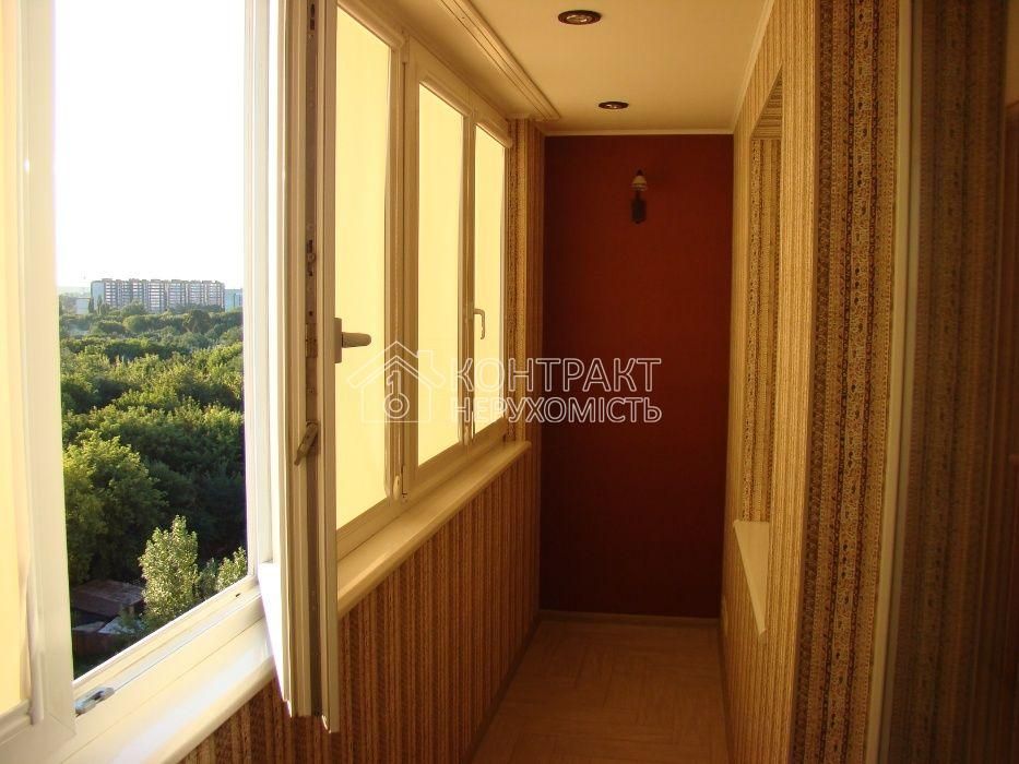3-room apartment with designer renovation, close to metro