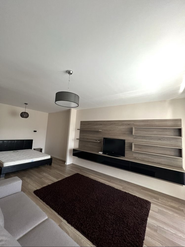 Spacious 1.5-room apartment with euro renovation and full furnishing