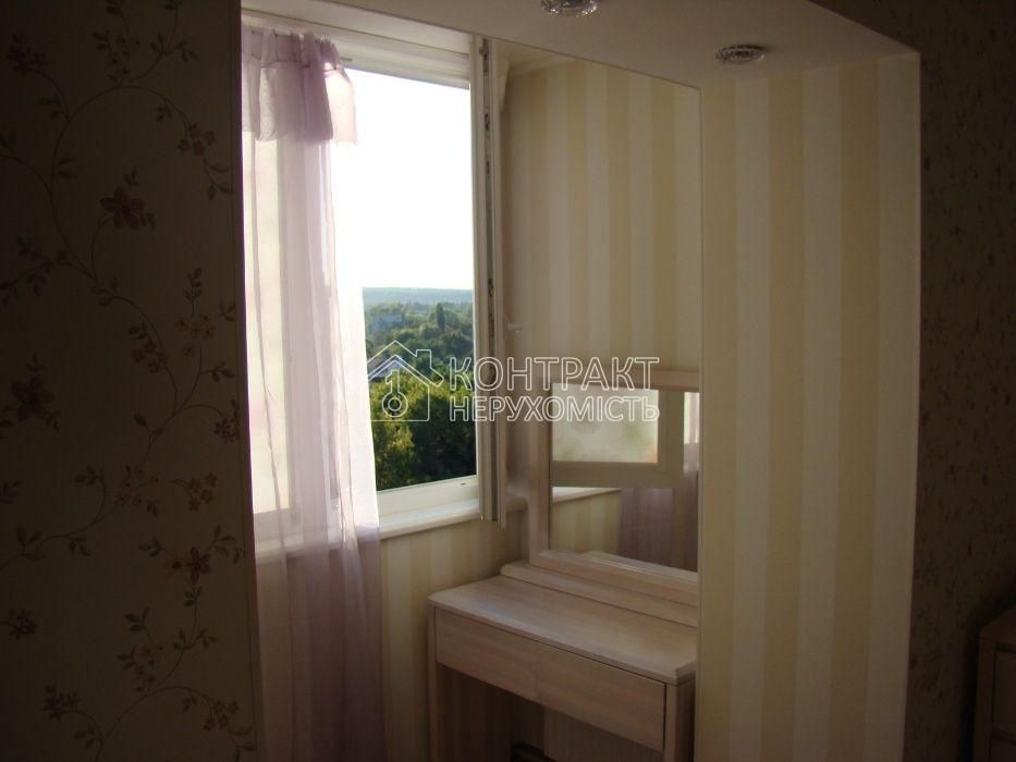 3-room apartment with designer renovation, close to metro