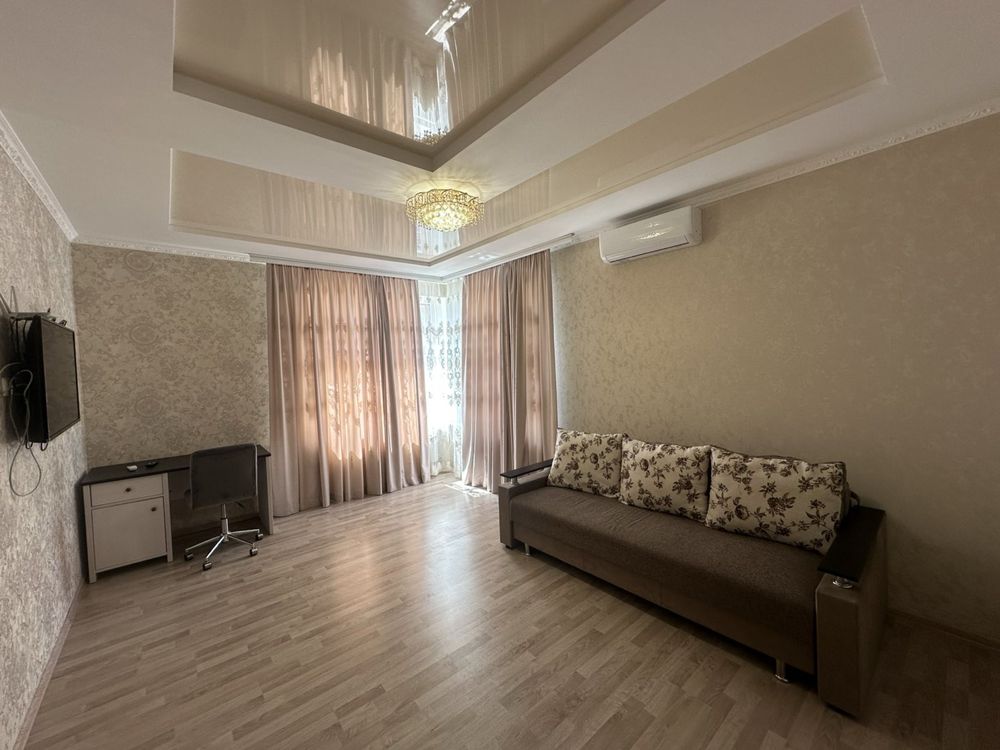 2-Room Apartment on Slobidska Street, Kalynova Sloboda Complex