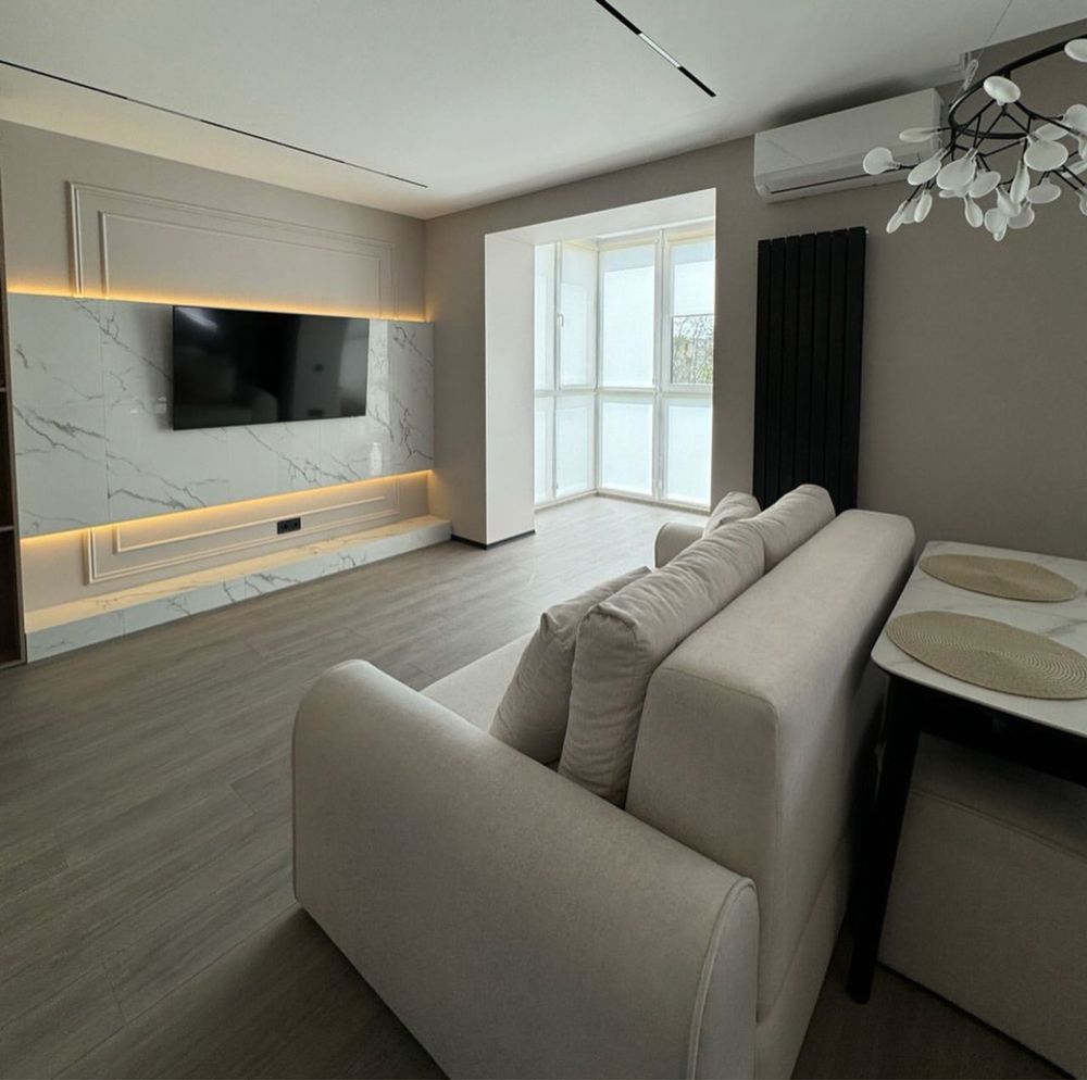1-Bedroom Apartment with Designer Interior