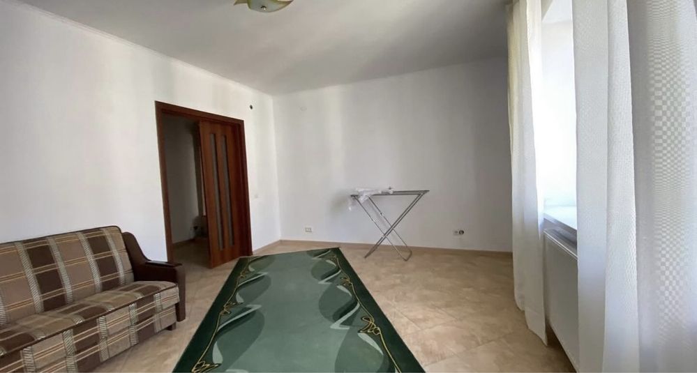 2-Room Apartment in City Center with Separate Rooms