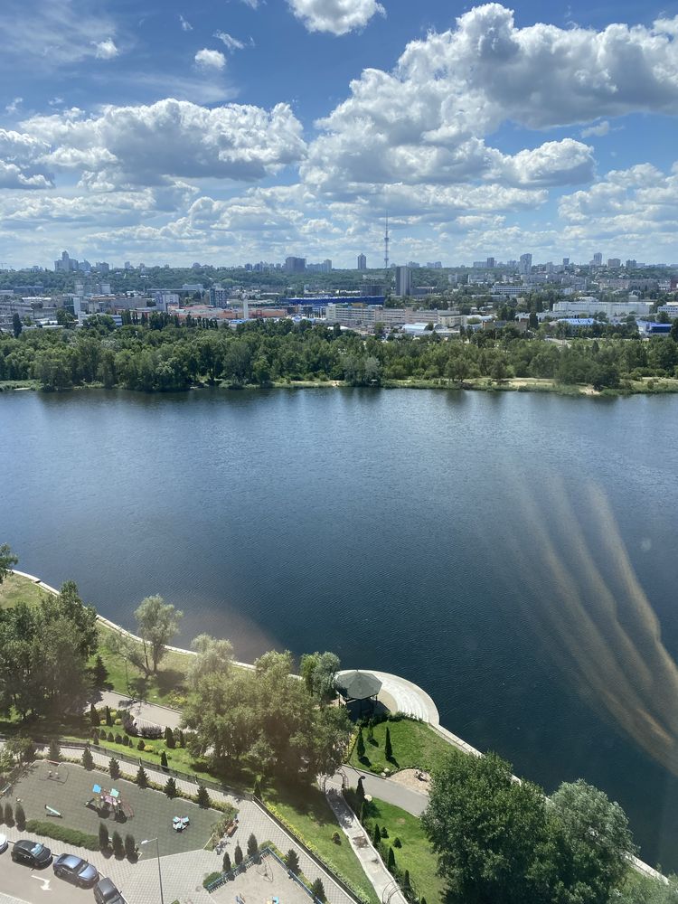 Modern Apartment with Lake View in Prestigious Complex