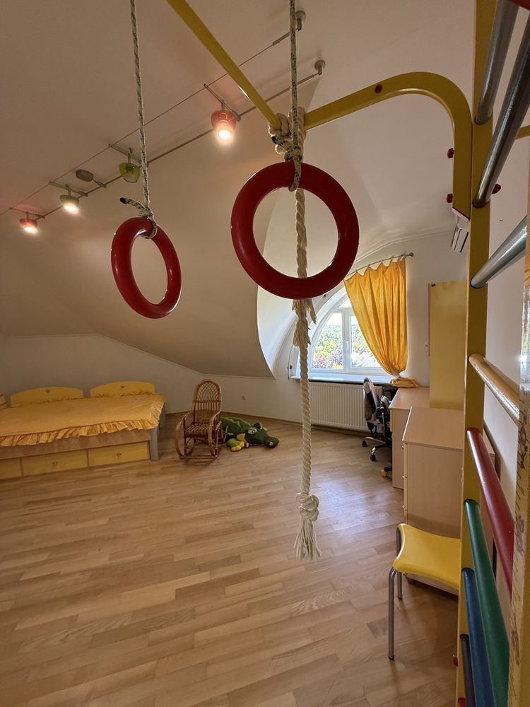 2-Level Apartment in New Club-Type Building on Roksolan Street