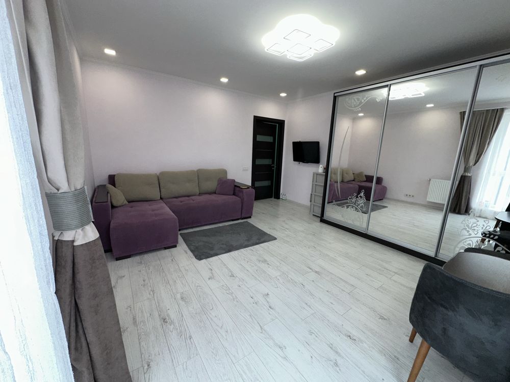 Spacious Apartment with Modern Design and Full Amenities