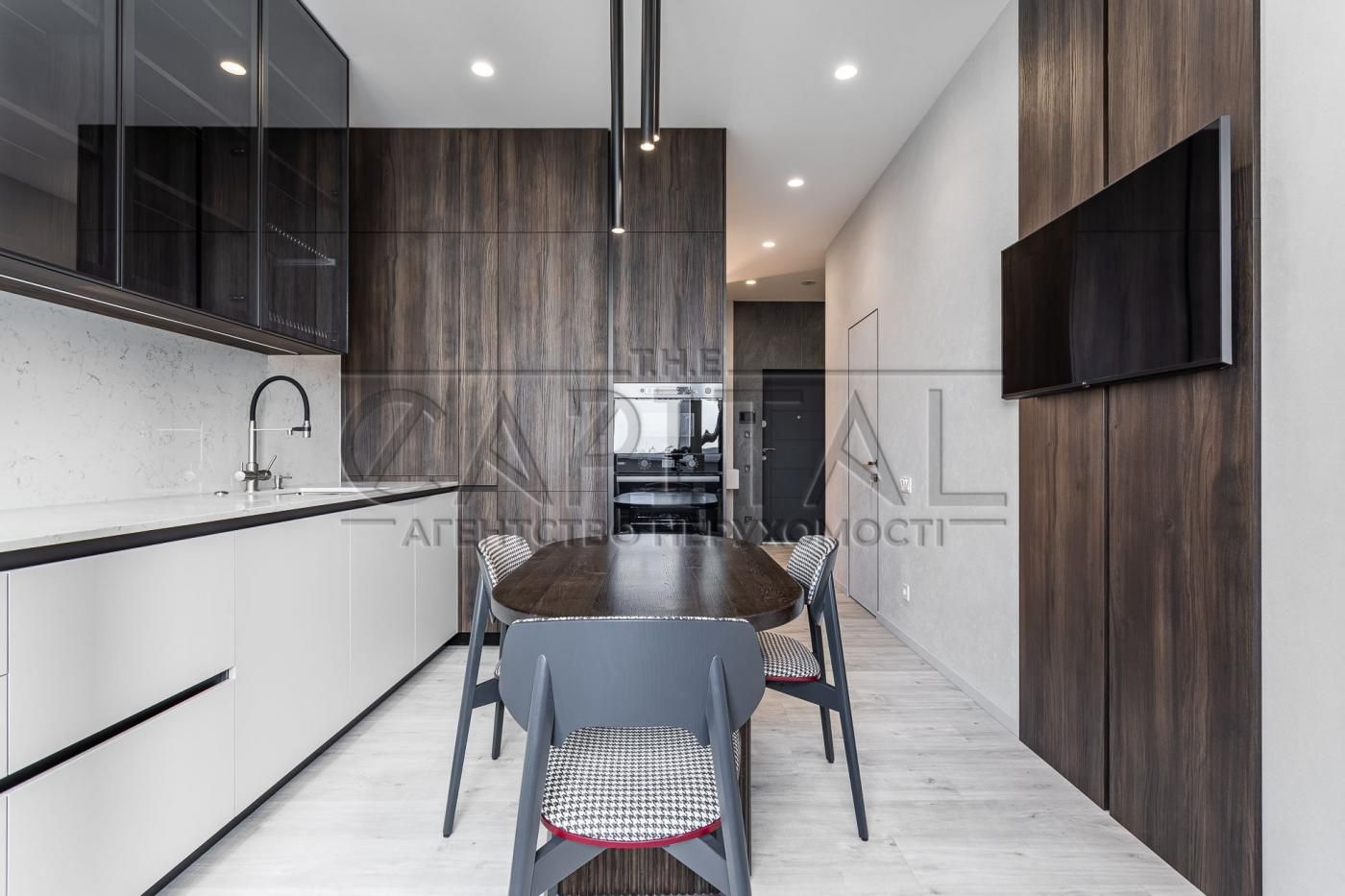 Stylish 1-Bedroom Apartment in Manhattan City, Kyiv