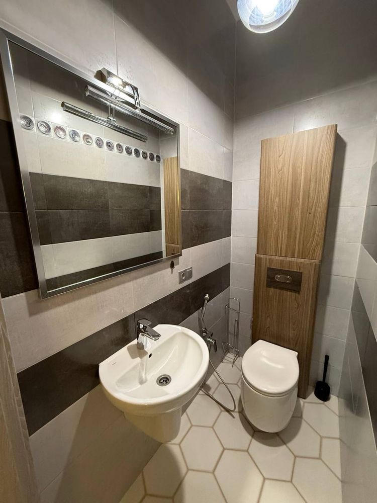 Spacious 140 m² Apartment in Renaissance Complex, Primorsky District