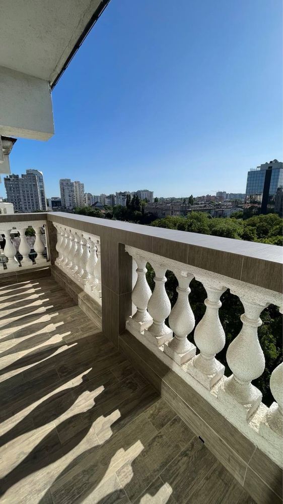 Spacious 140 m² Apartment in Renaissance Complex, Primorsky District