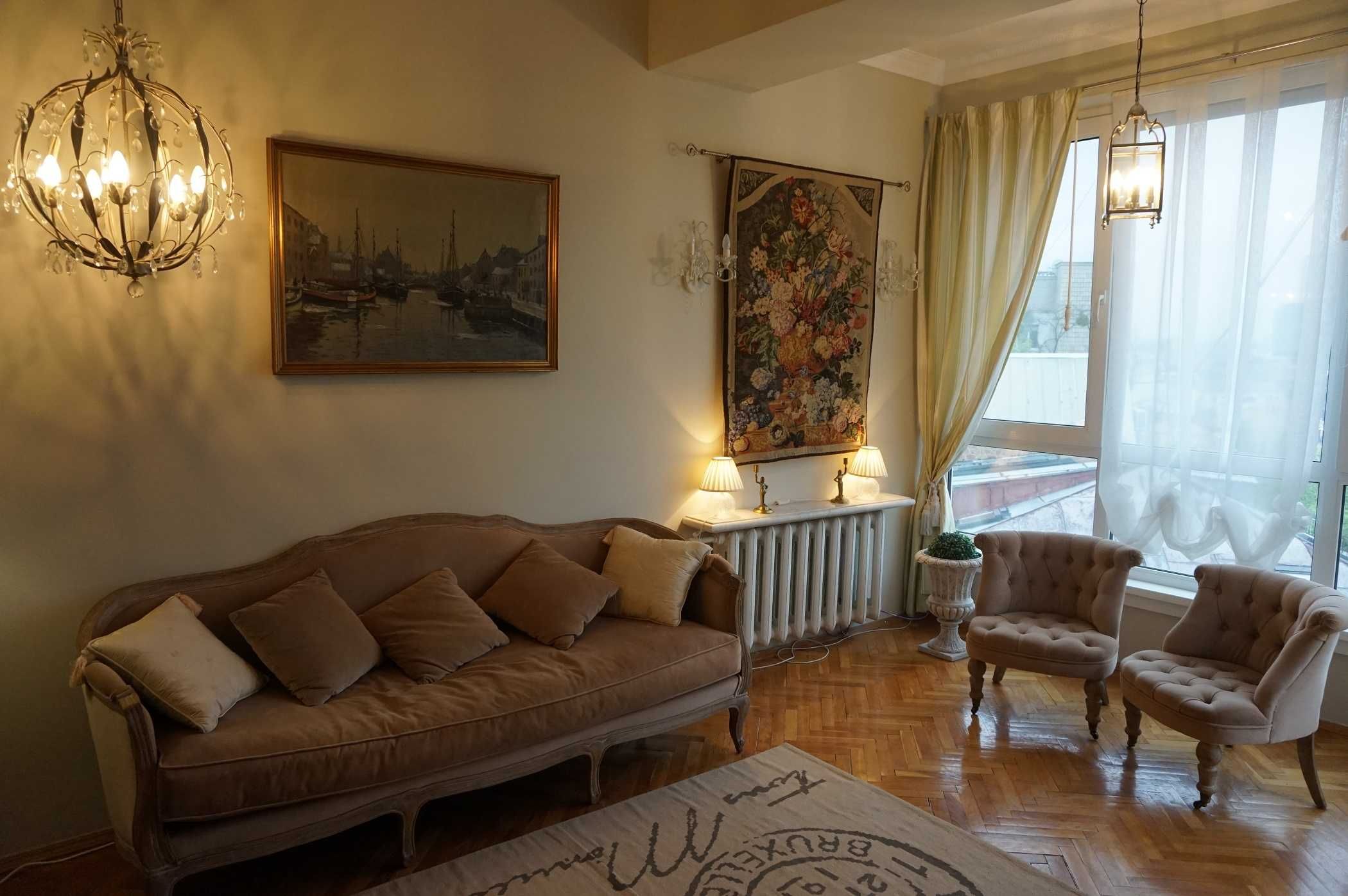 2-Room Apartment in Historic Center, Fully Furnished
