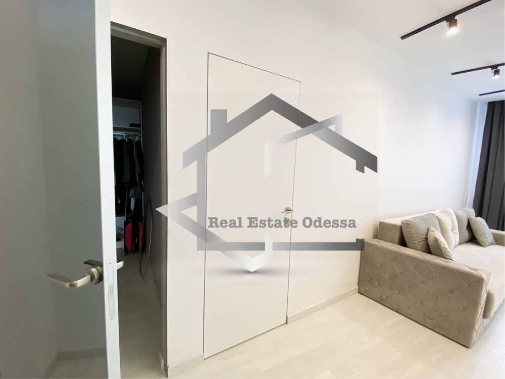 Stylish 1-Bedroom Apartment near Arcadia Beach, Odessa