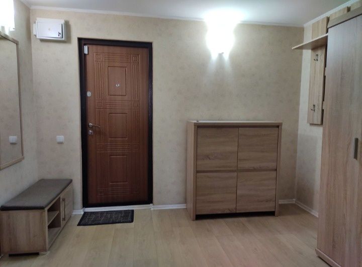 Two-Level Apartment Near Beketova Metro with Parking