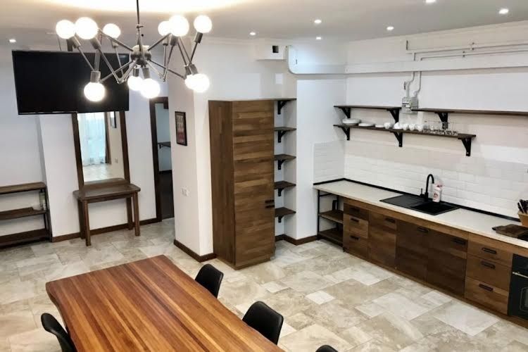 2-Room Apartment in City Center with Designer Interior
