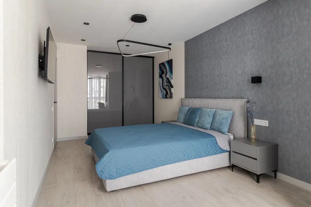 Modern 40m² Apartment with Designer Renovation