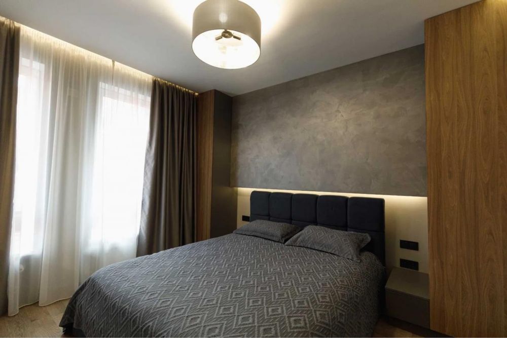 2-Room Business Class Apartment with Designer Renovation