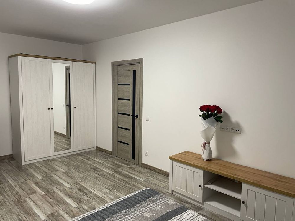 Spacious Modern Apartment near Arsenal with Amenities