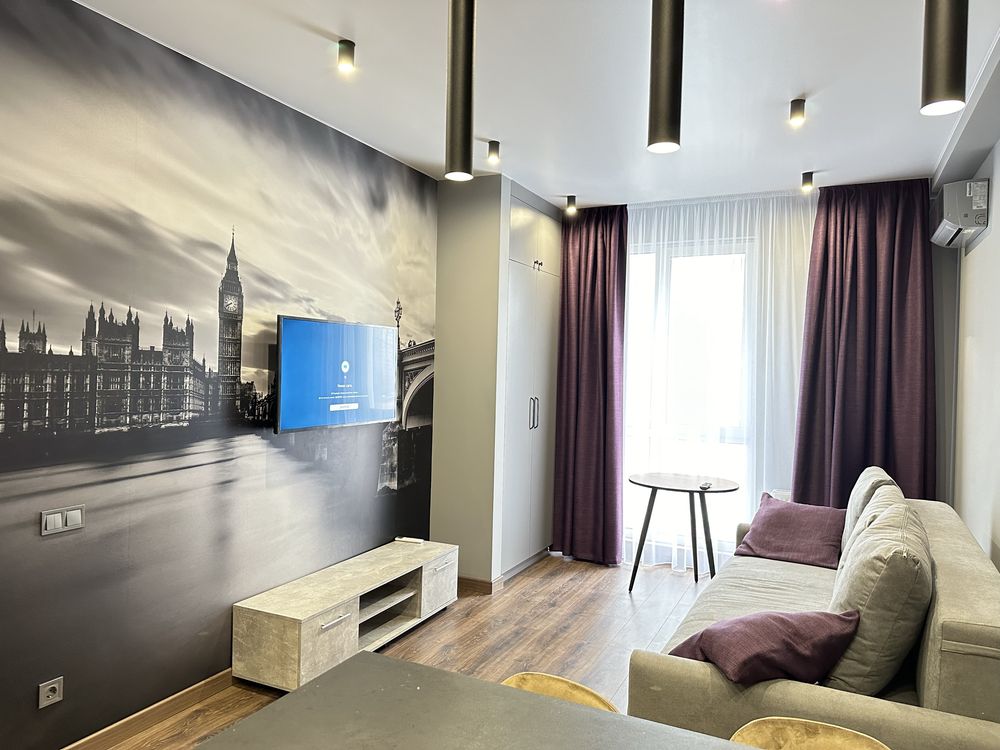 Spacious One-Bedroom Apartment with Modern Design in Nova Anglia Complex