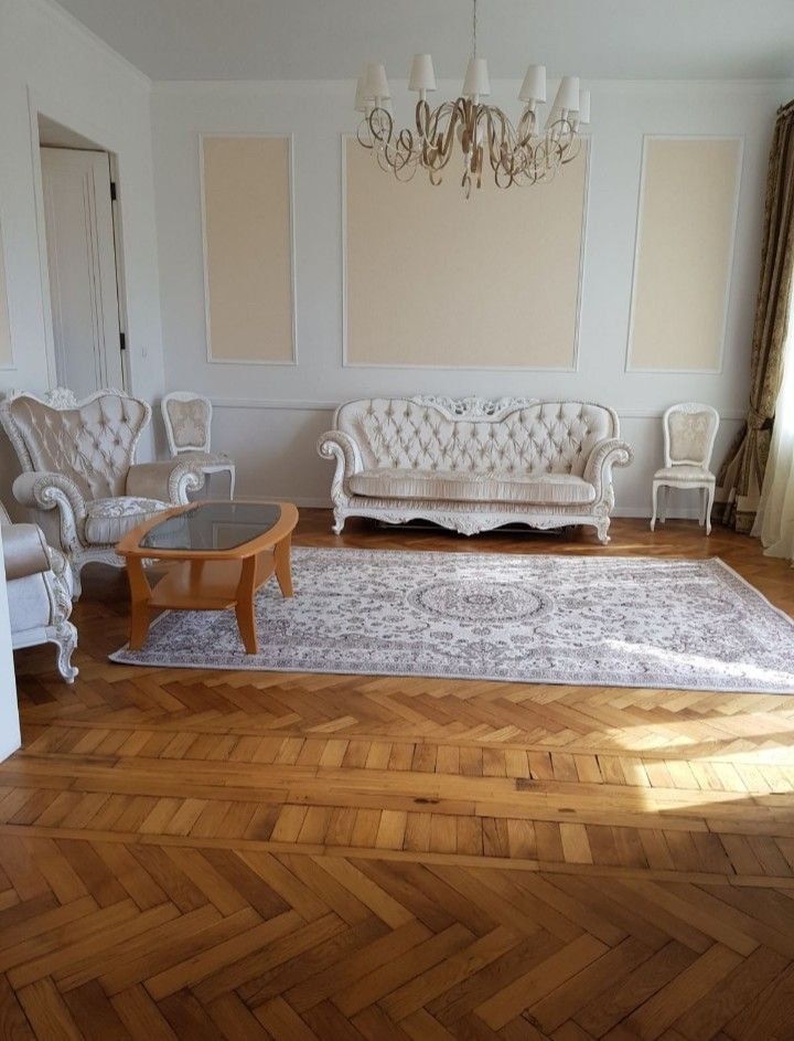 Luxurious 4-Room Apartment in Odessa City Center