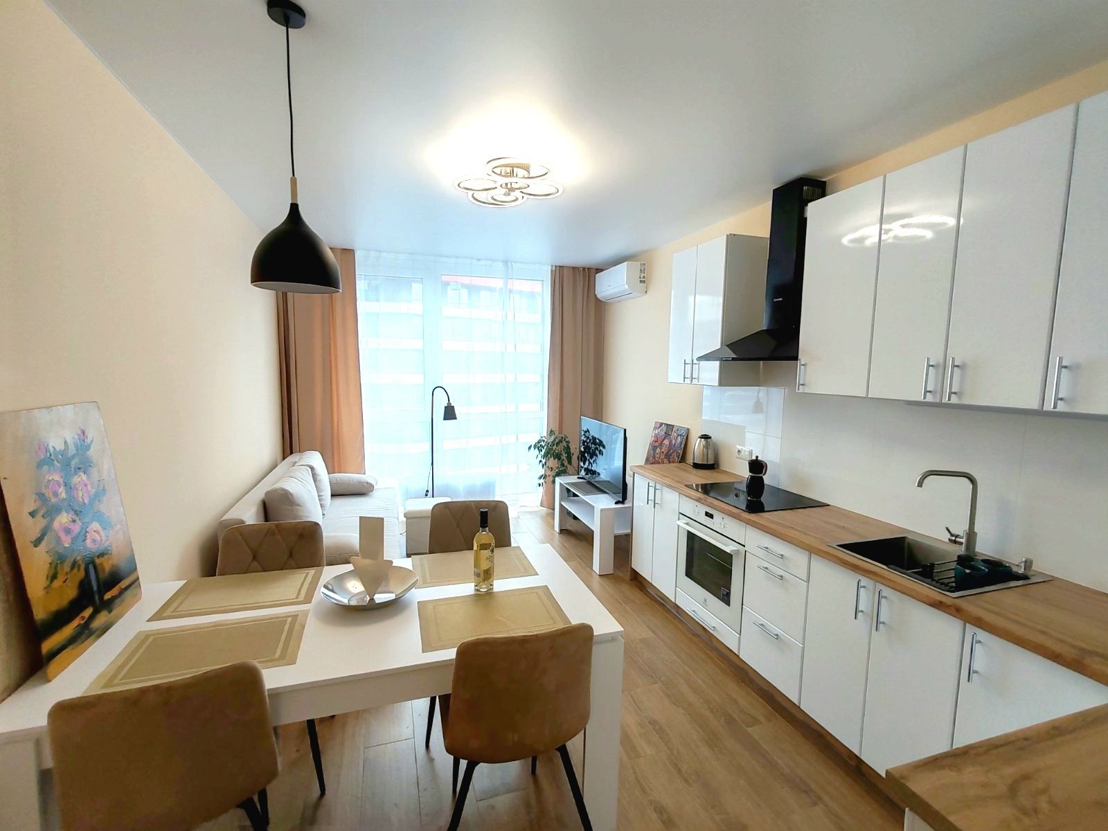 2-Room Apartment with Panoramic Dnipro River View in Great Complex