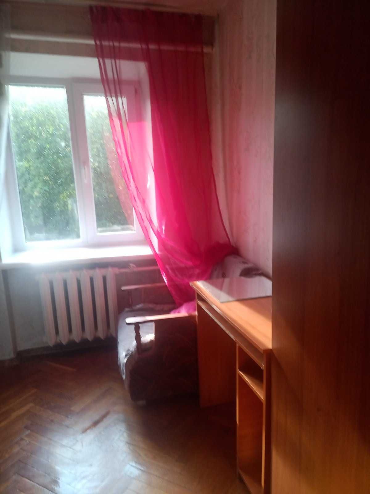3-Room Apartment near Dorogozhychi Metro, Family-Friendly