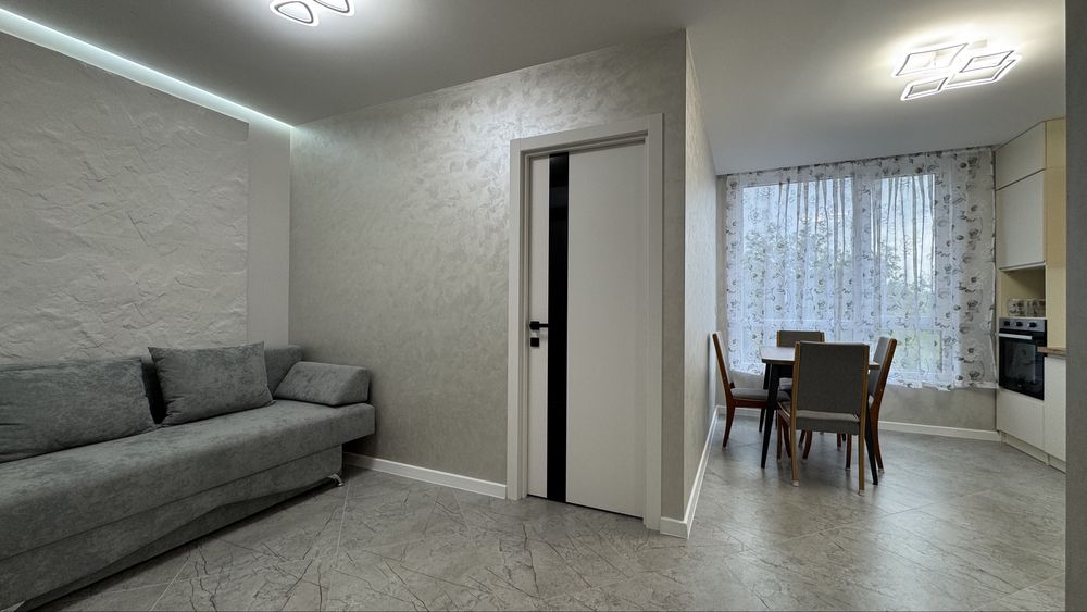 One-bedroom apartment in U One residential complex, first rental, fully furnished