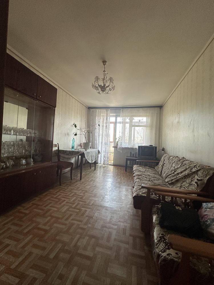 2-Room Apartment in Odessa with Spacious Layout