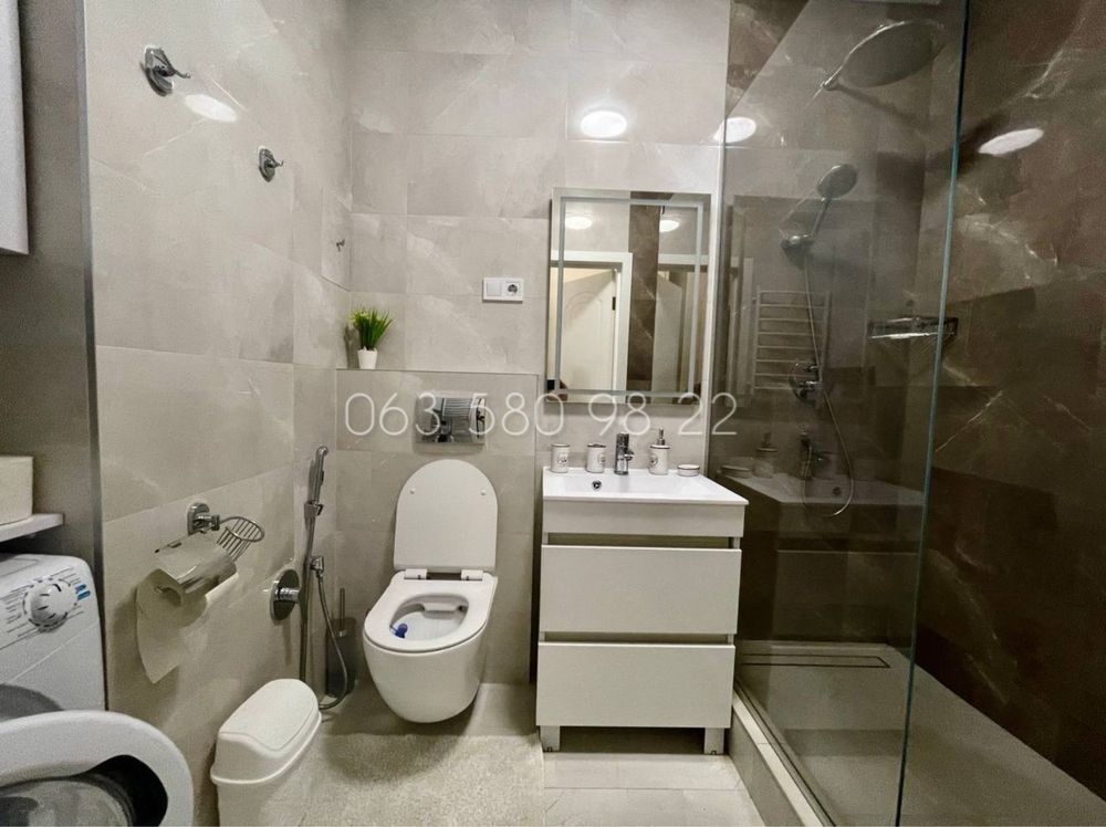 1-Bedroom Apartment with Sea View in Arcadia, Odessa
