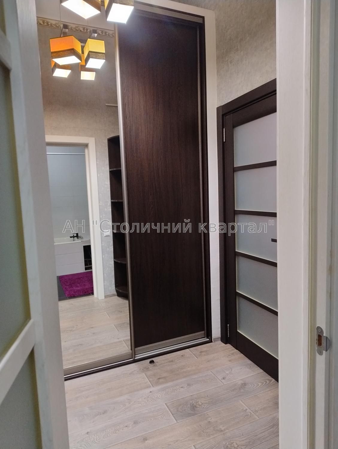 Comfortable 1-bedroom apartment near Beresteiska metro, fully equipped