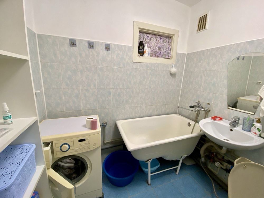 One-bedroom apartment with euro renovation in good district
