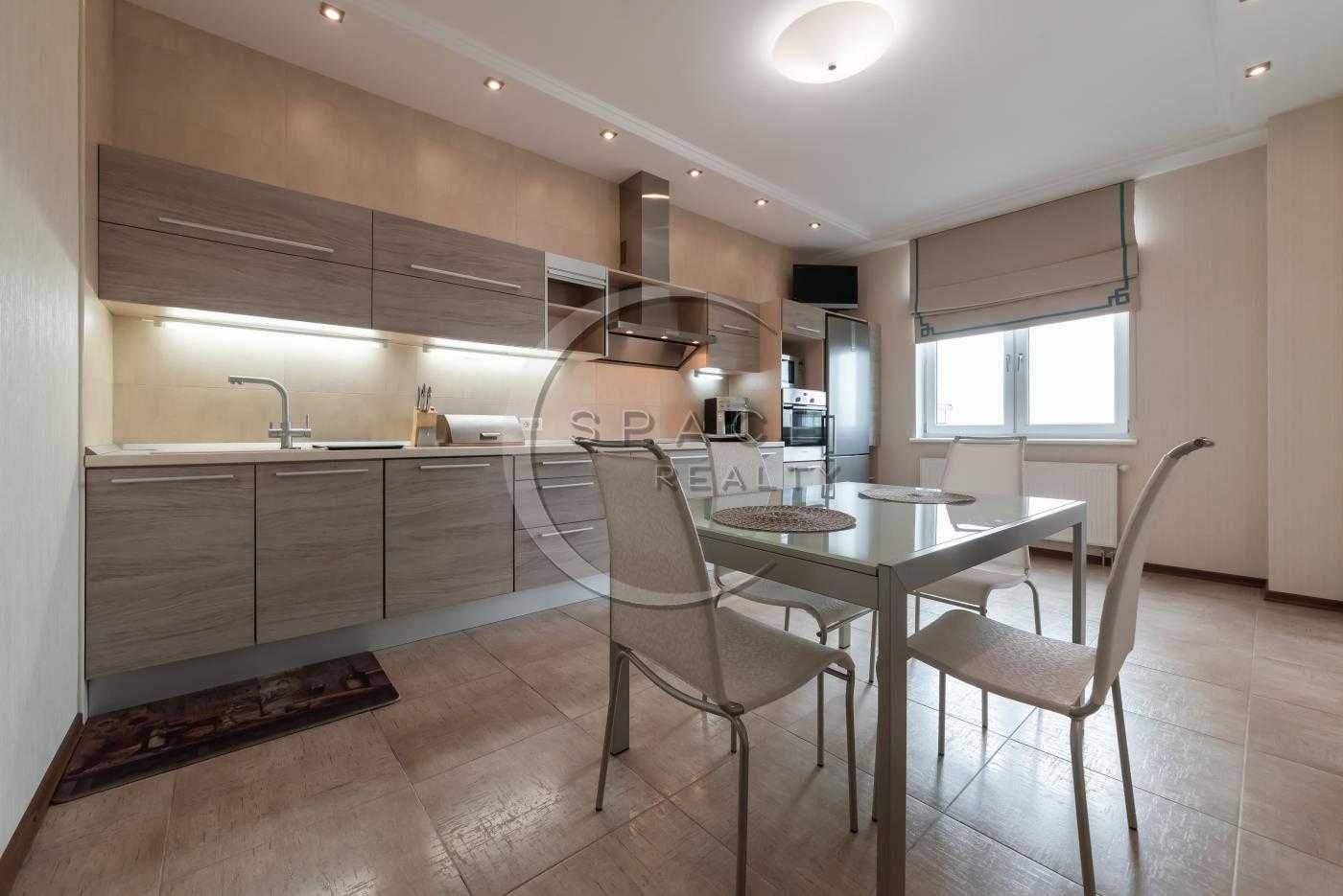 2-Bedroom Apartment in 'Triumph' Residential Complex