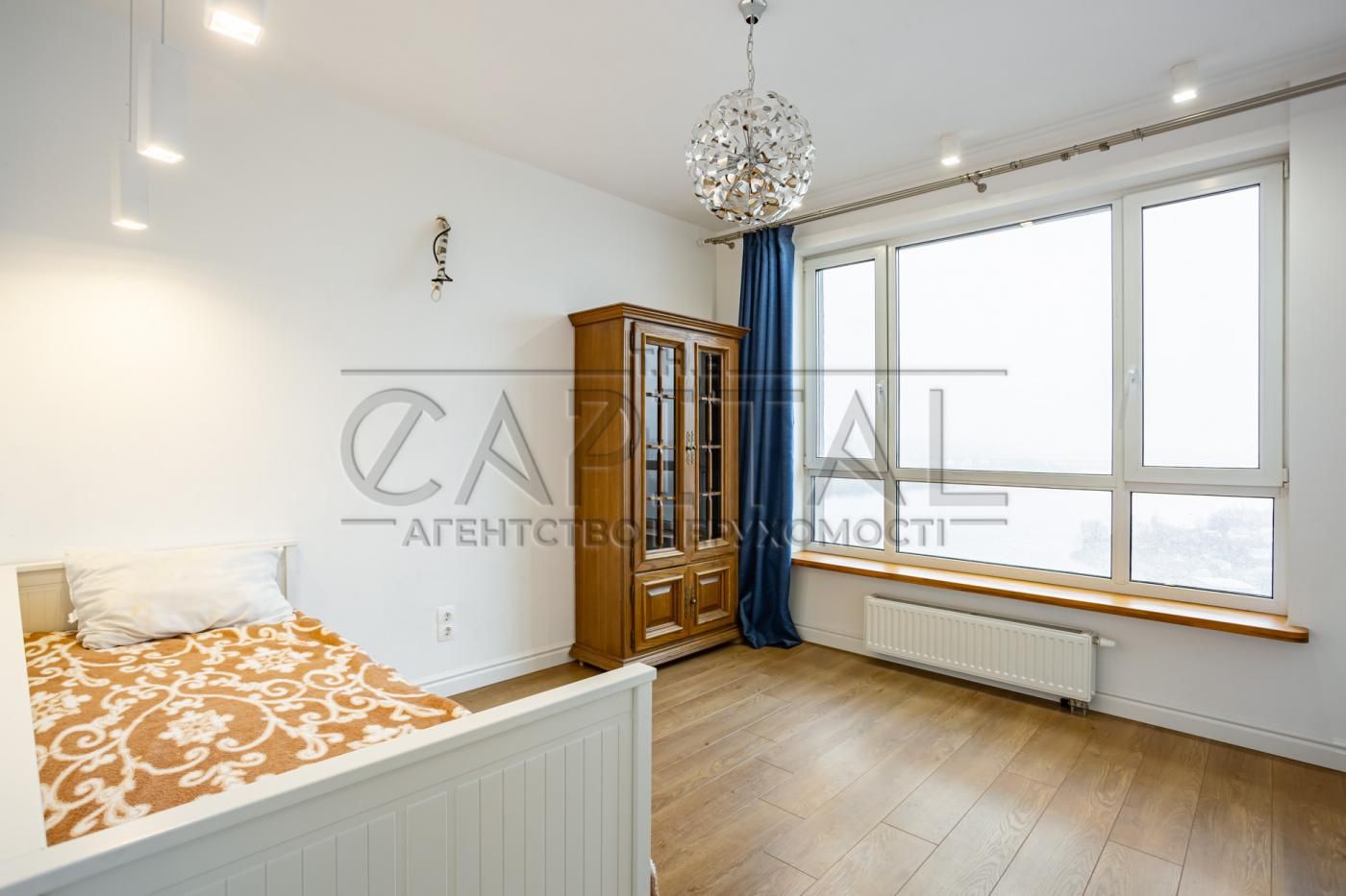 4-Room Riverside Apartment in Zarechny Complex