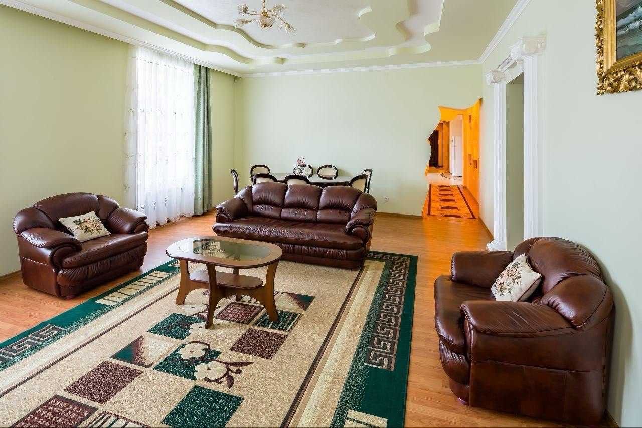 Spacious Apartment in City Center with Panoramic View