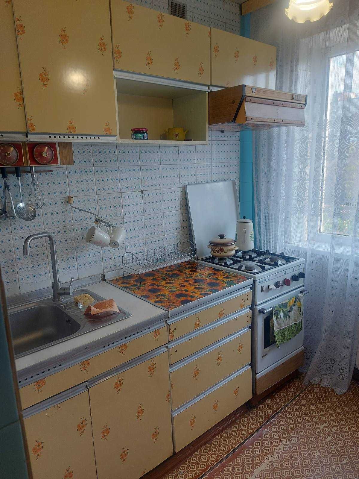 2-Room Apartment on Gv. Shyronintsev Street, Near Metro