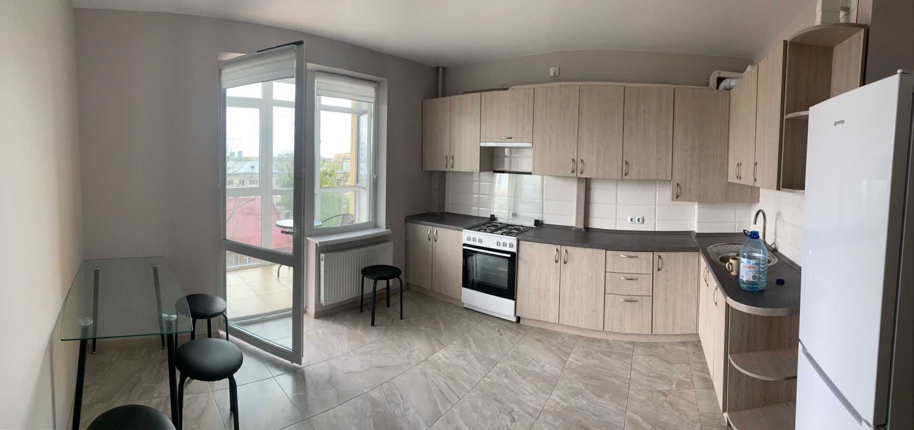 Modern 50m² Apartment with Smart Kitchen in Lipova