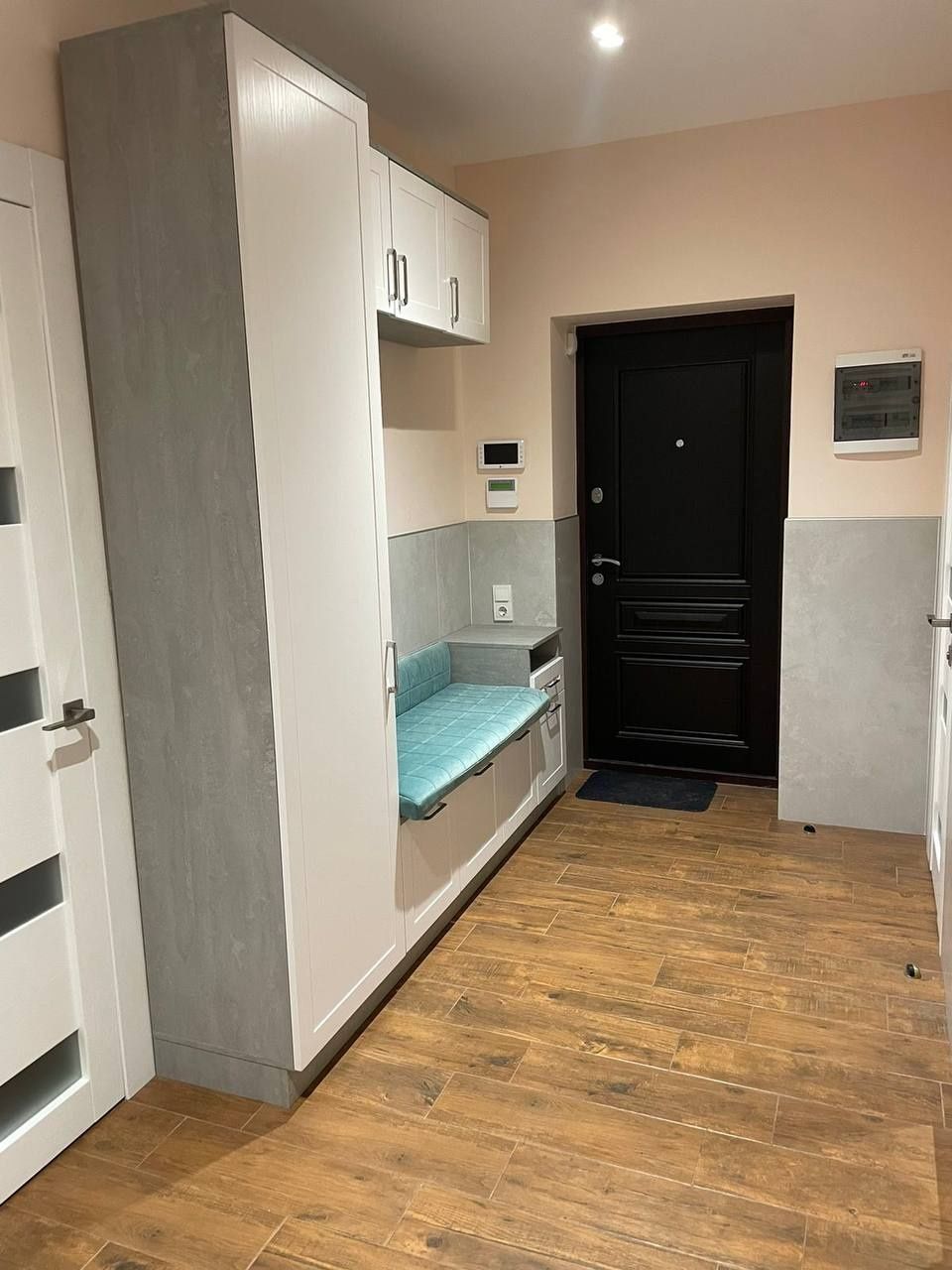2-Room Apartment in New Building on Zahorodnya Street