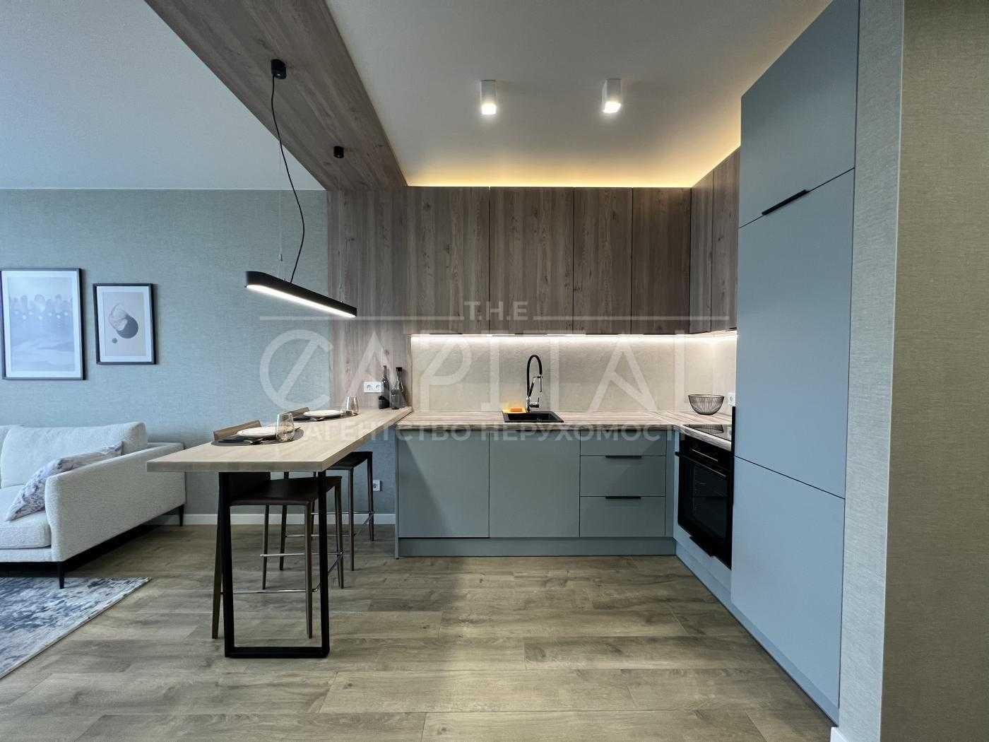 Spacious 68 m² Apartment in Novopecherska Tower Complex with Modern Design