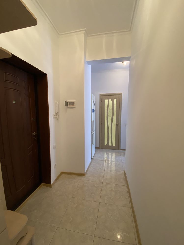 Sunny 2-Bedroom Apartment Near Park and Sea