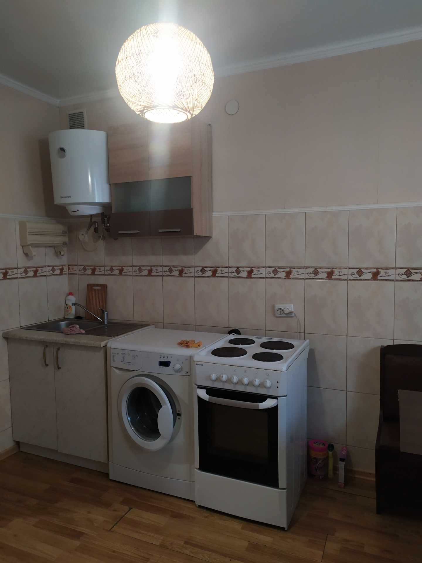 Renovated Apartment Near Lake with All Amenities