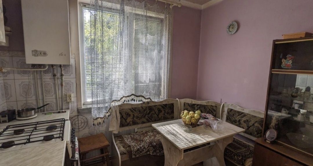 Two-room apartment in Rozvygovo area near school and infrastructure