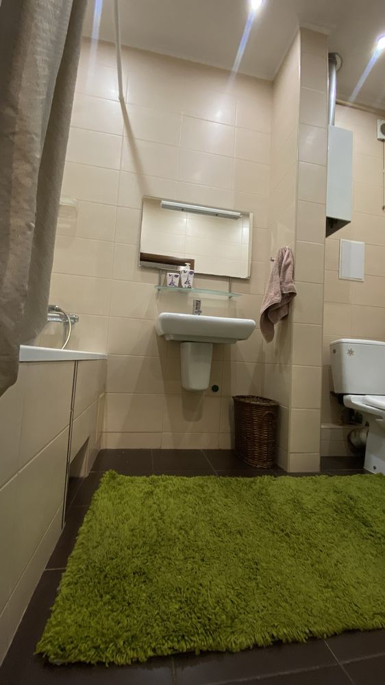 2-Room Apartment near Svyatoshino Metro, Well-Furnished