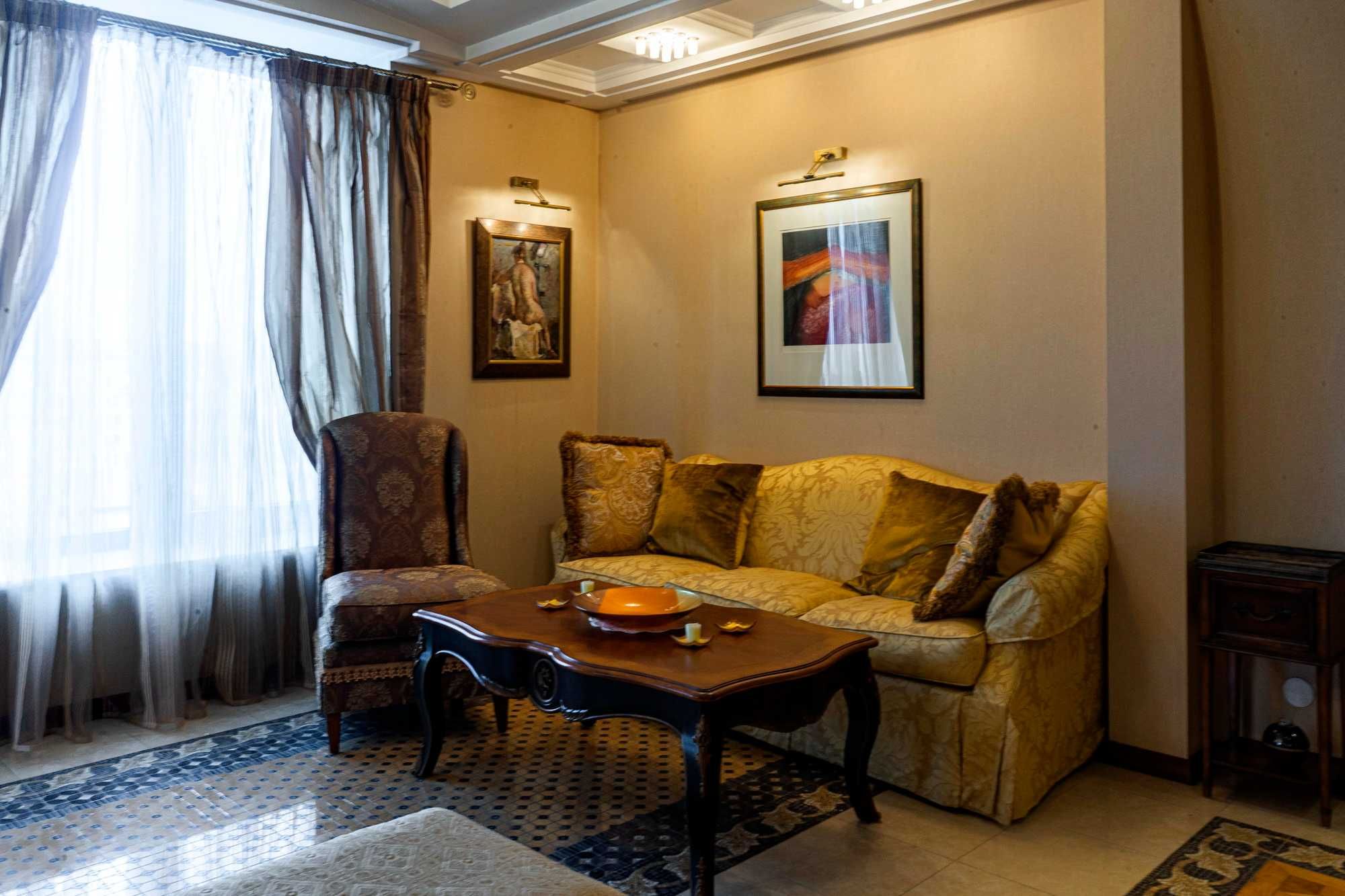 Two-Level Apartment in Historic Building near Deribasovskaya Street
