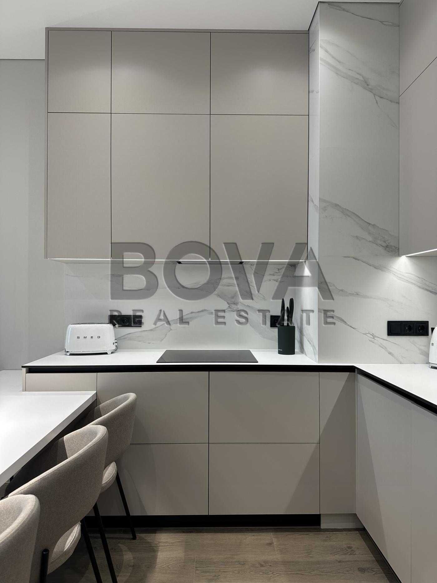 Exclusive 2-bedroom apartment in Crystal Park Tower, 65m2, premium location