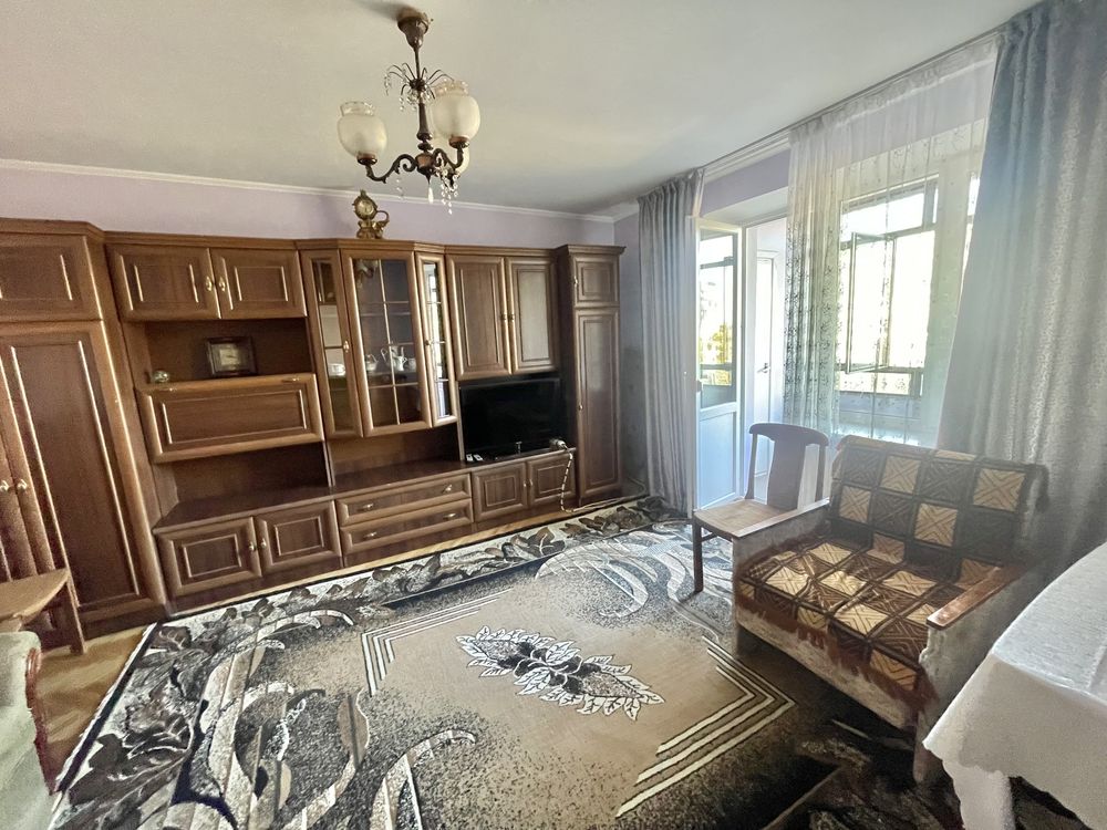 3-Room Apartment on Chervonoi Kalyny Street (Santa Barbara)