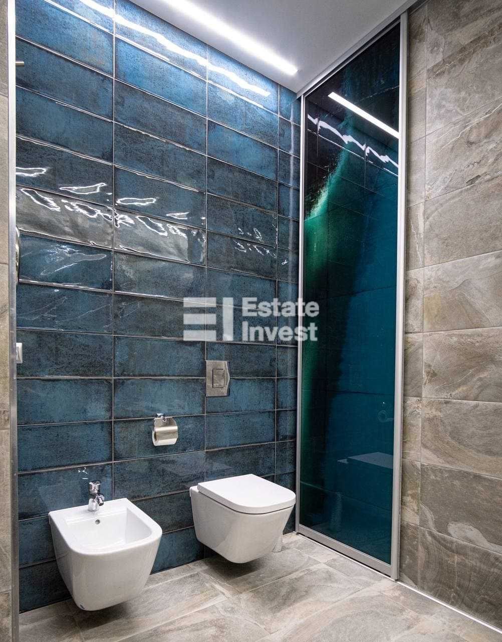 3-Room Apartment with Modern Design in Monte-Plaza Complex