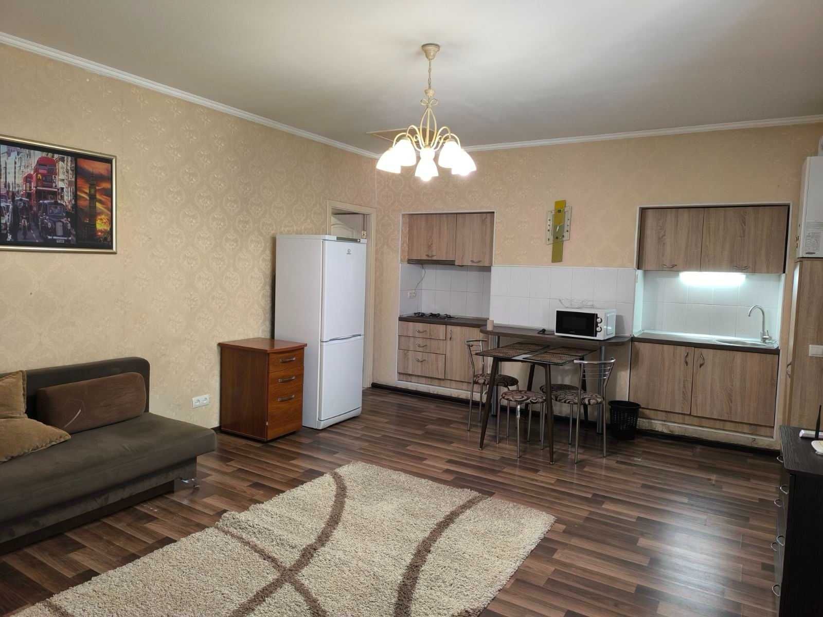Central Apartment near Shevchenko Park - Cozy Studio with Good Renovation